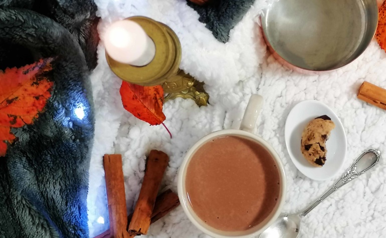 Chocolat chaud à la cannelle